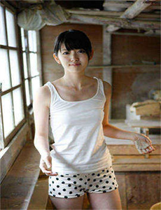 男生肌肌桶女人屁股
